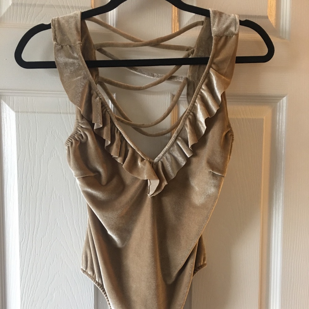 WYLOR GOLD VELVET SUPER SEXY BODY SUIT WORN ONCE